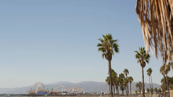 California Beach Aesthetic Classic Ferris Wheel Amusement Park Pier Santa — Stock Photo, Image