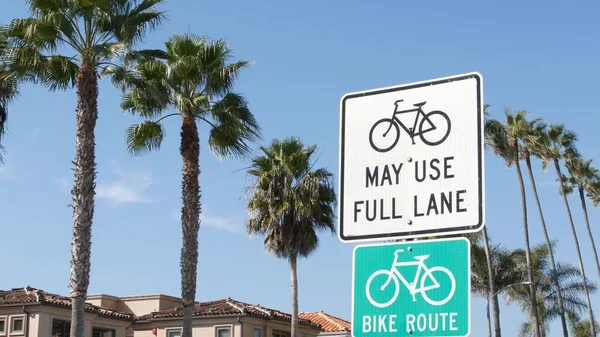 Cykelväg Grön Vägskylt Kalifornien Usa Cykelkörfält Singpost Cykelväg Oceanside Lugn — Stockfoto