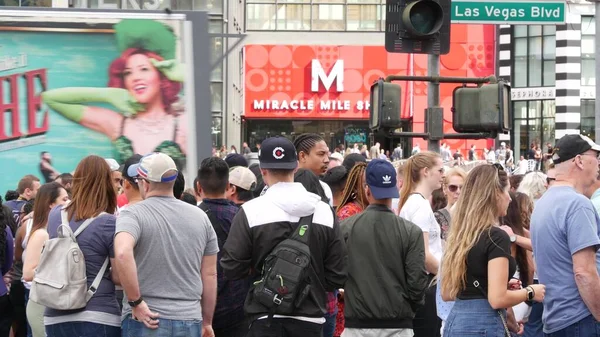 Las Vegas Nevada Usa Mar 2020 People Pedestrian Walkway Multicultural — Stock Photo, Image