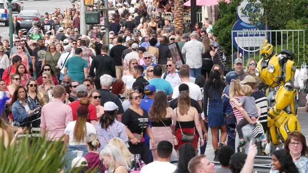 Las Vegas Nevada Usa Mar 2020 People Pedestrian Walkway Multicultural — Stock Photo, Image