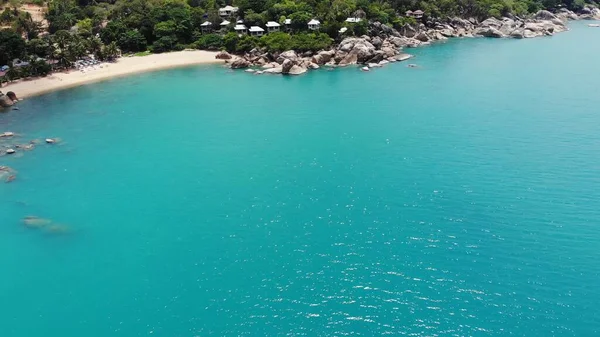 Kleine Häuser Auf Tropischer Insel Winzige Gemütliche Bungalows Ufer Der — Stockfoto