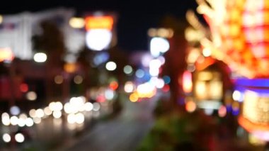 Las Vegas Bulvarı, lüks kumarhane ve otel, Nevada, ABD 'de kumar sahası. Fremont caddesi yakınlarındaki gece hayatı ve trafik turist parasıyla tatil köyünde. Günah şehrinin neon ışıkları