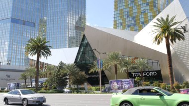 LAS VEGAS, NEVADA USA - 7 MAR 2020: Günah Şehri 'ndeki Geleceğin Şehir Merkezi kumarhaneleri. Modern lüks anonim şehir silueti. Çağdaş metropol gökdelenleri ve kristalleri zengin alışveriş merkezleri.