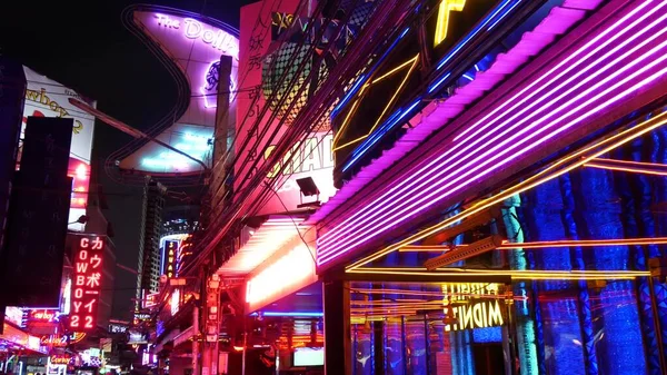 Bangkok Thailand Juli 2019 Levendige Neonborden Gloeien Soi Cowboy Straat — Stockfoto