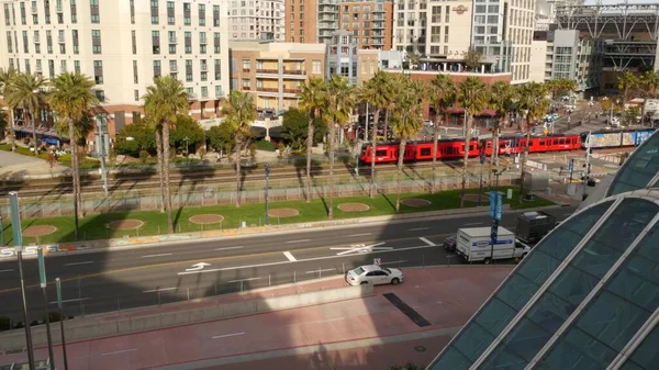 Сан Диэго Калифорния Сша 2020 Мтс Красный Тележка Мегаполис Городских — стоковое фото