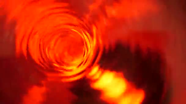 Символ ада, ада и бесконечности. Красный жидкий гипнотический цикл вращения аквавертиков. Медитативный светящийся водоворот. Завораживающий спиральный туннель кристаллической жидкости. Огненный сюрреалистический ритмический водный градиент — стоковое видео