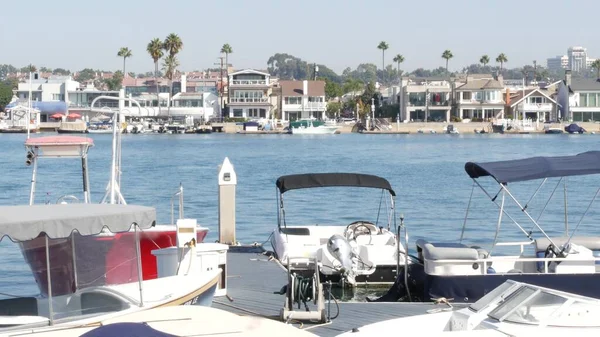Newport Beach Harbor Weekend Marina Resort Yachts Sailboats Pacific Coast — Stock Photo, Image