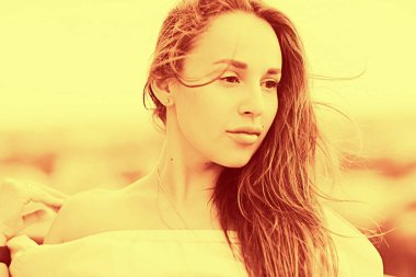 yaz stili portre genç güzel kadın açık