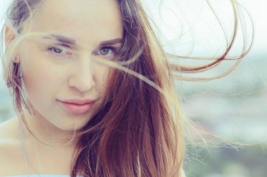 yaz stili portre genç güzel kadın açık