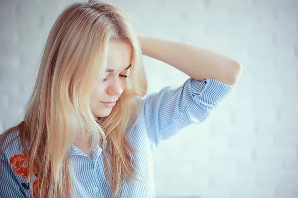 Portrait Young Attractive Blonde Woman — Stock Photo, Image