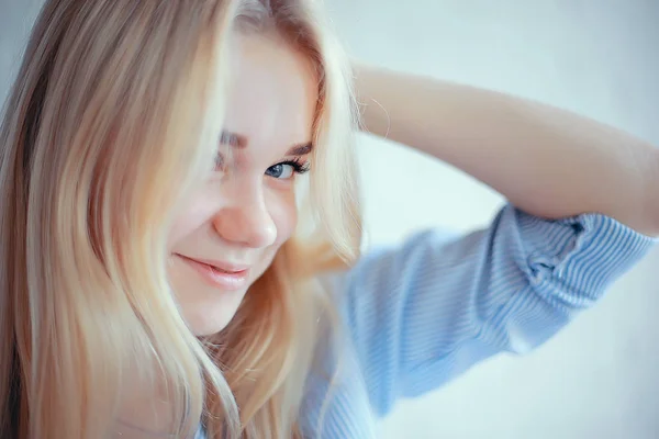 Portrait Young Attractive Blonde Woman — Stock Photo, Image