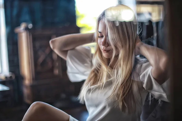 Retrato Beleza Mulher Jovem Loira Bonito — Fotografia de Stock