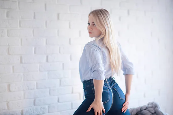 Attractive Young Woman Jeans Slim Hips Closeup — Stock Photo, Image