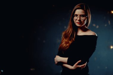 Kızıl saçlı Genç kadın gözlük, işkadını kavramı