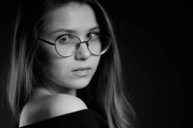 Kızıl saçlı Genç kadın gözlük, işkadını kavramı