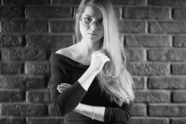 Kızıl saçlı Genç kadın gözlük, işkadını kavramı