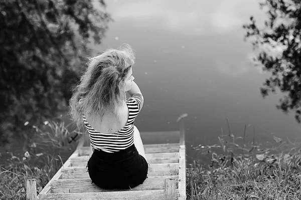 Beautiful Sad Woman Sitting Riverbank — Stock Photo, Image