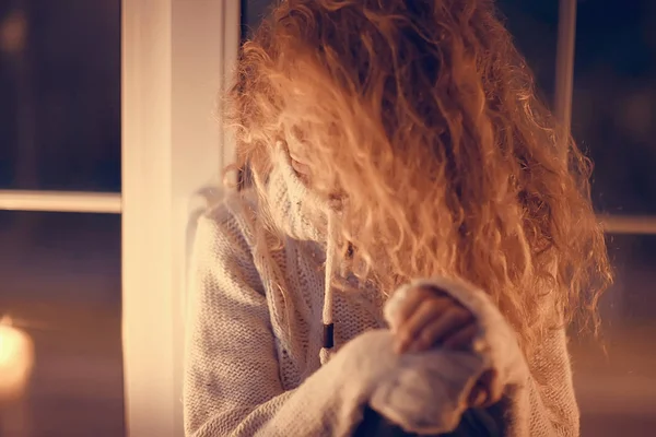 Retrato Romántico Joven Hermosa Mujer Con Pelo Rizado — Foto de Stock