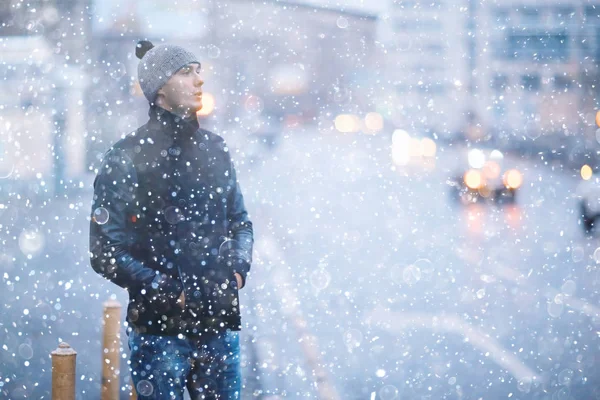 Young Man Walking Winter City — Stock Photo, Image