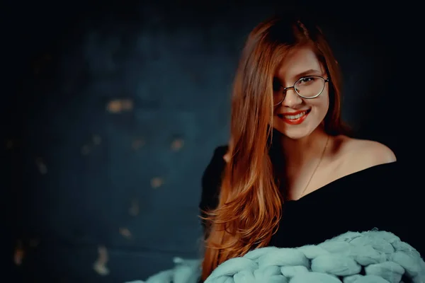 Червоноволоса Молода Жінка Окулярах Концепція Бізнес Леді — стокове фото