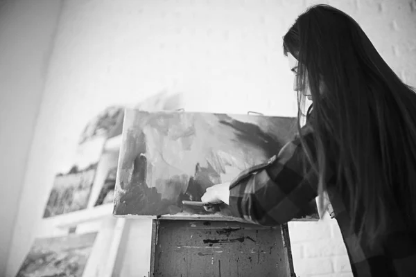 Молодая Красивая Художница Работой Мастерской Креативность Концепция Вдохновения — стоковое фото