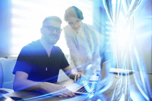 Junge Ärzte Medizinischer Uniform Bei Der Arbeit Konzept Der Modernen — Stockfoto