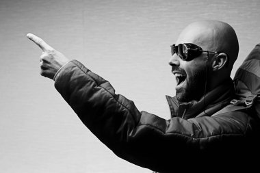 mutlu adam, adam gülümsemek gülümseyen portresi