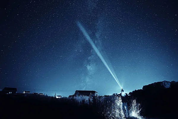 Milky Way Lantern Lonely Traveler Shines Lantern Sky Ray Light — Stock Photo, Image