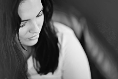 Güzellik ve moda, genç çekici kadın portresi kavramı 