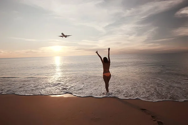 Feliz Joven Playa Del Océano Tailandia Concepto Vacaciones Verano —  Fotos de Stock