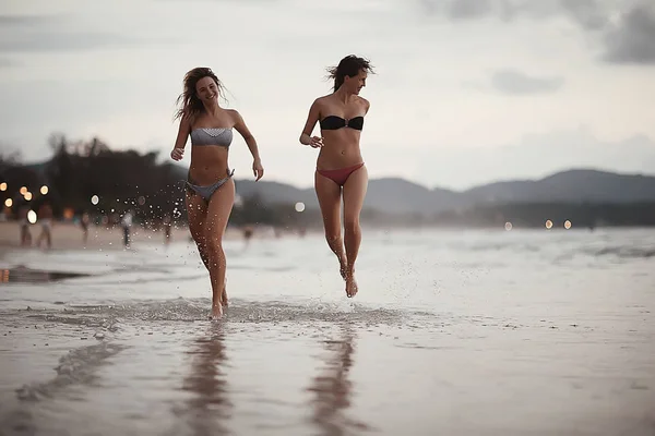 Happy Young Woman Ocean Beach Thailand Concept Summer Vacation — Stock Photo, Image