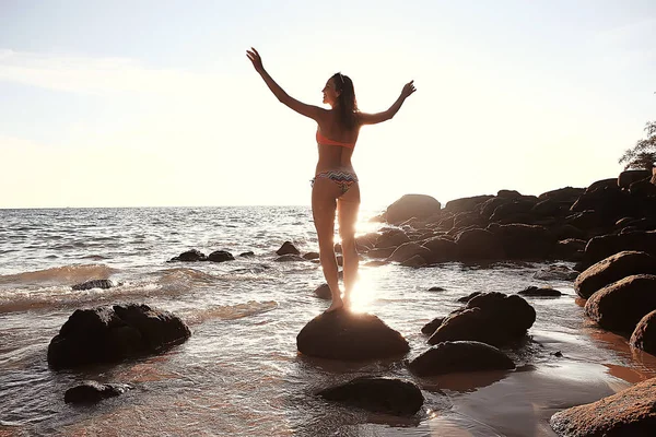 Feliz Joven Playa Del Océano Tailandia Concepto Vacaciones Verano —  Fotos de Stock