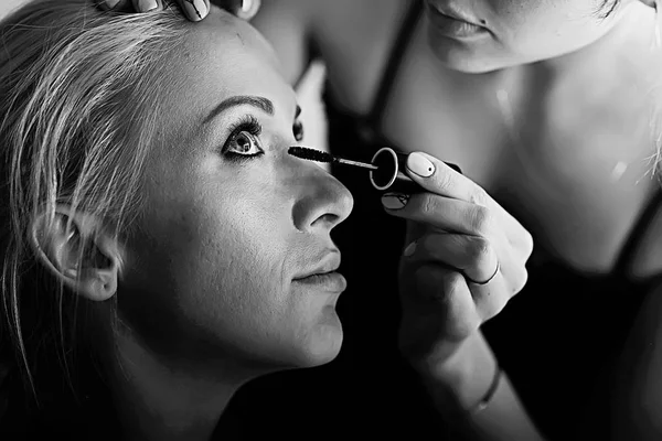 Portrait Studio Mode Professionnel Jolie Jeune Femme Avec Beau Maquillage — Photo
