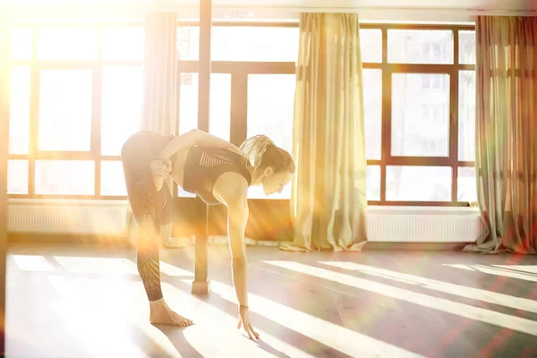 Young Flexible Woman Doing Yoga Gym — Stock Photo, Image