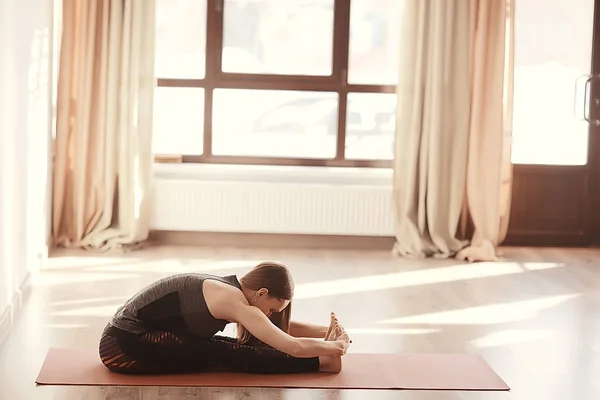 Kelompok Gadis Yoga Gym Konsep Tubuh Yang Sehat Gaya Hidup — Stok Foto