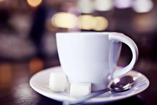 Inglese Caffè Tazza Bollitore Con Alle Cinque — Foto Stock