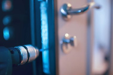 kapı, portre, güvenlik kavramı kilit montajı