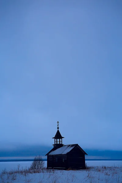 Lonely Wooden Church Field Architecture Winter Landscape — Stock Photo, Image