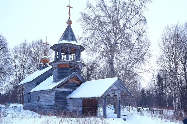 芬兰的木制教堂 斯堪的纳维亚的冬季景观 古老的建筑 — 图库照片