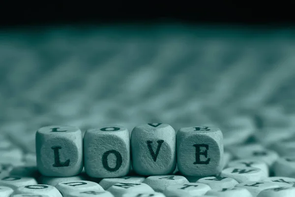 Cubi Legno Con Lettere Iscrizione Love Messaggio Piccole Lettere Concetto — Foto Stock