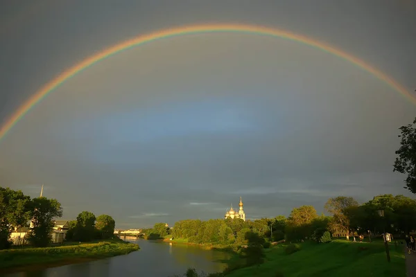 Traumhafte Sommerlandschaft Mit Regenbogen Malerische Natur — Stockfoto