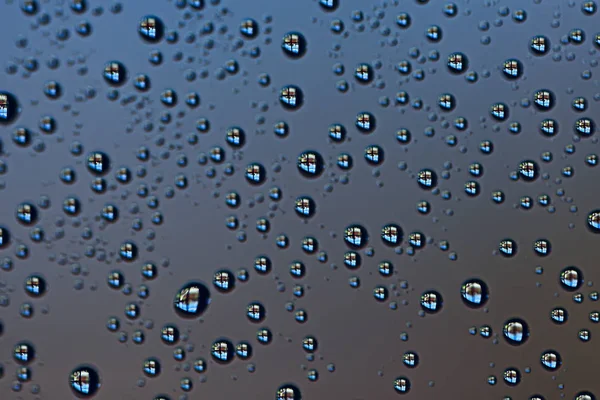 Fondo Húmedo Negro Gotas Lluvia Vidrio Ventana Concepto Clima Otoño —  Fotos de Stock