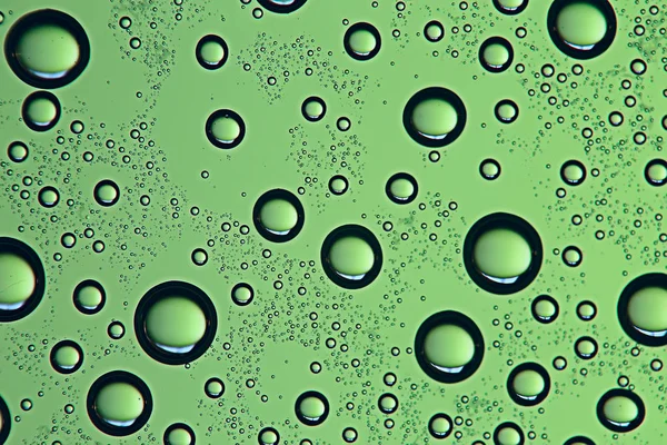Zöld Nedves Háttér Esőcseppek Üveg Ablak Őszi Időjárás Fogalma — Stock Fotó