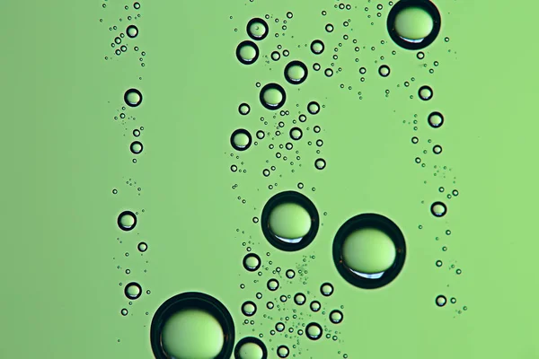 Zelené Mokré Pozadí Kapky Deště Okenní Sklo Pojem Podzimní Počasí — Stock fotografie