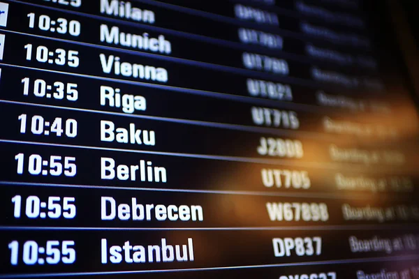 Horario Salidas Del Aeropuerto Bordo Salida Los Aviones Ciudad Vuelos —  Fotos de Stock