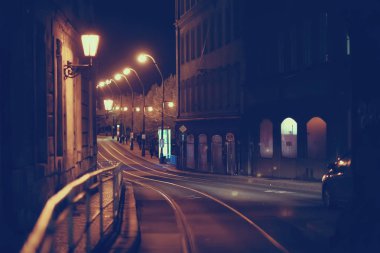 trafik sıkışıklığı, gece görünümü otomobillerde görünümünü