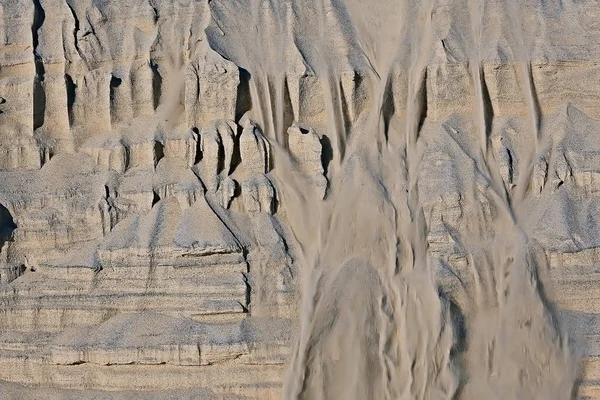 Het Patroon Van Zand Verdronken Door Duinen Zand Lawine Gedoucht — Stockfoto