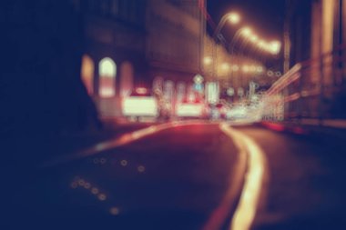 trafik sıkışıklığı, gece görünümü otomobillerde görünümünü