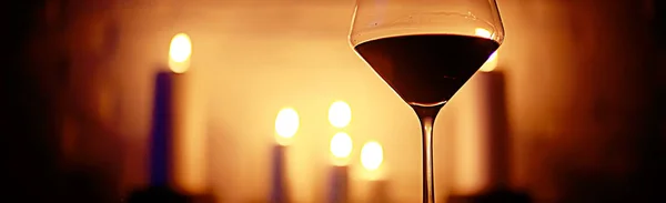 Top Concept Alcohol Wine Glass Glass Wine Narrow Long Horizontal — Stock Photo, Image