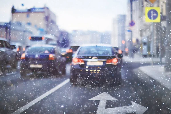 朦胧的景色朦胧的黄昏 秋天的风景与降雪 — 图库照片